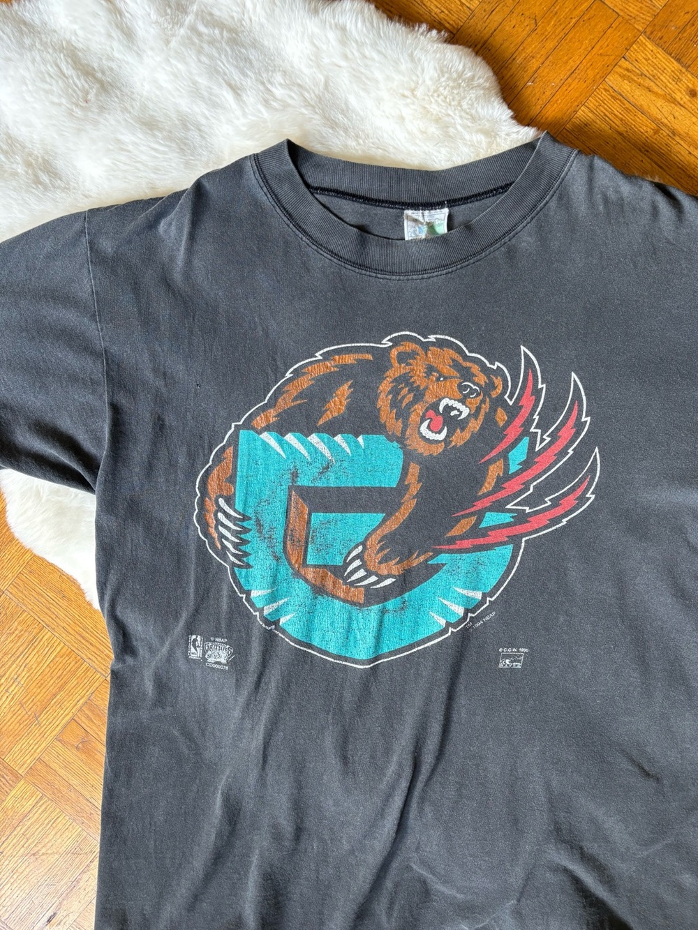 vintage grizzlies tee